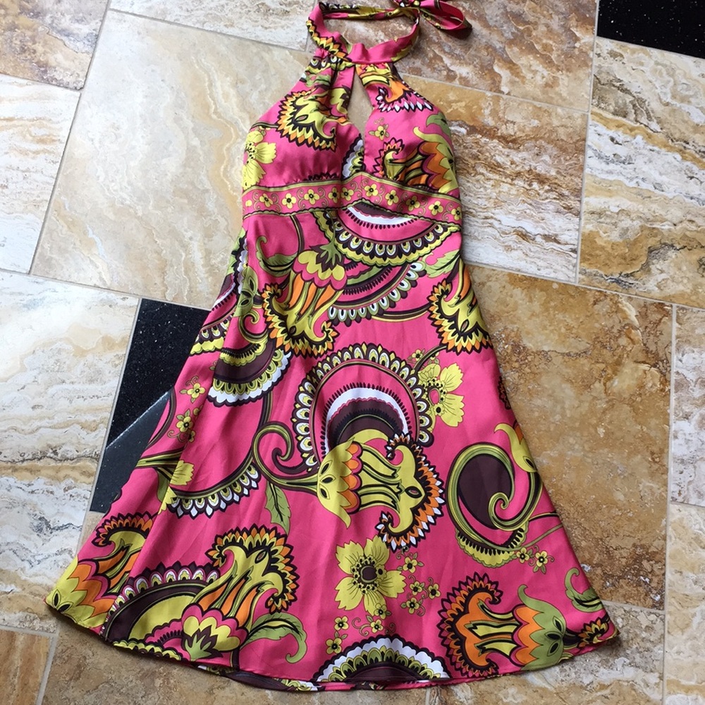 Shelli Segal Laundry 100% silk keyhole bust halter